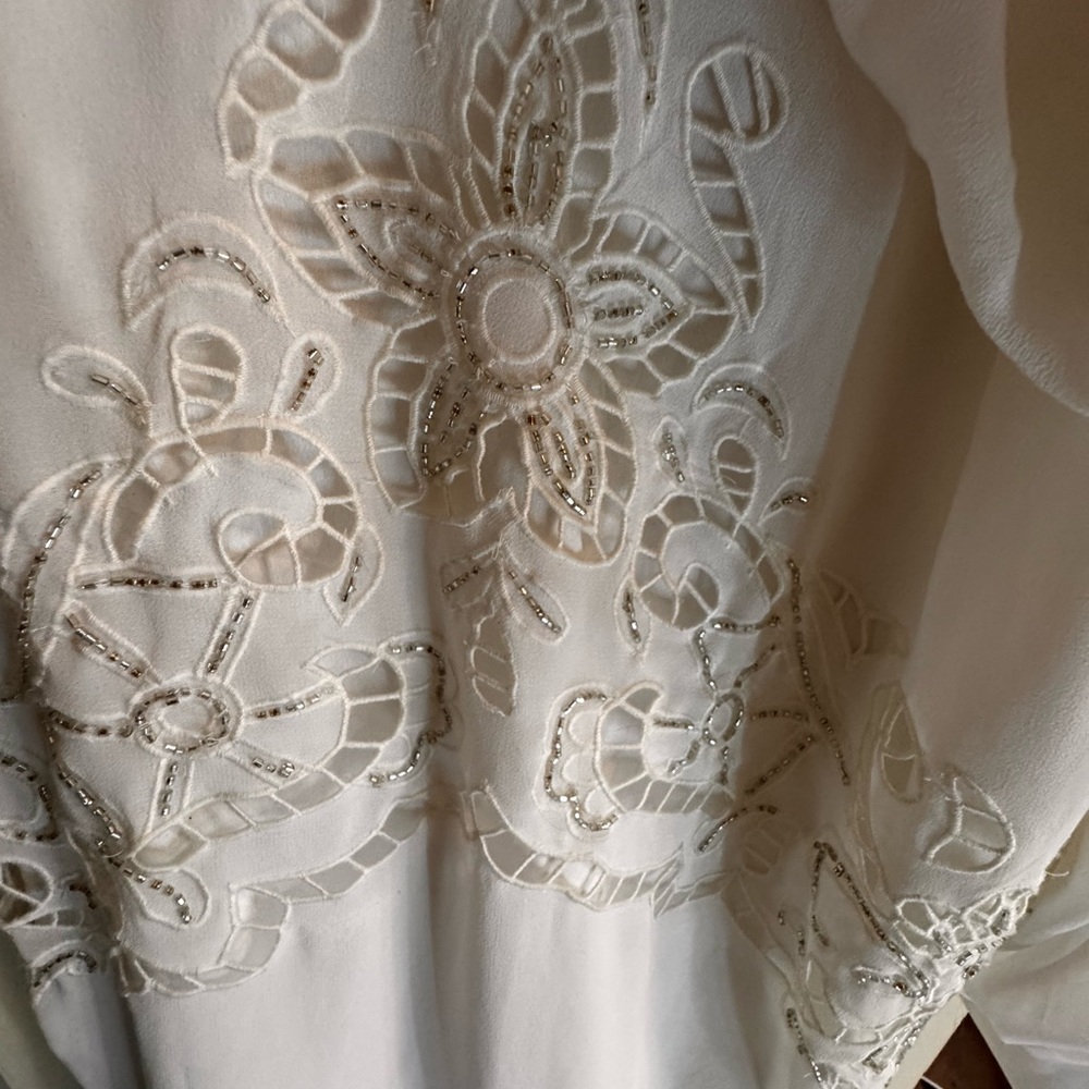 ASOS DESIGN Curve Ella blouson sleeve beaded cutwork wedding dress in cream - Picture 10 of 16